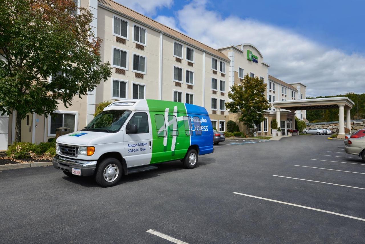 Holiday Inn Express Boston-Milford By Ihg Buitenkant foto