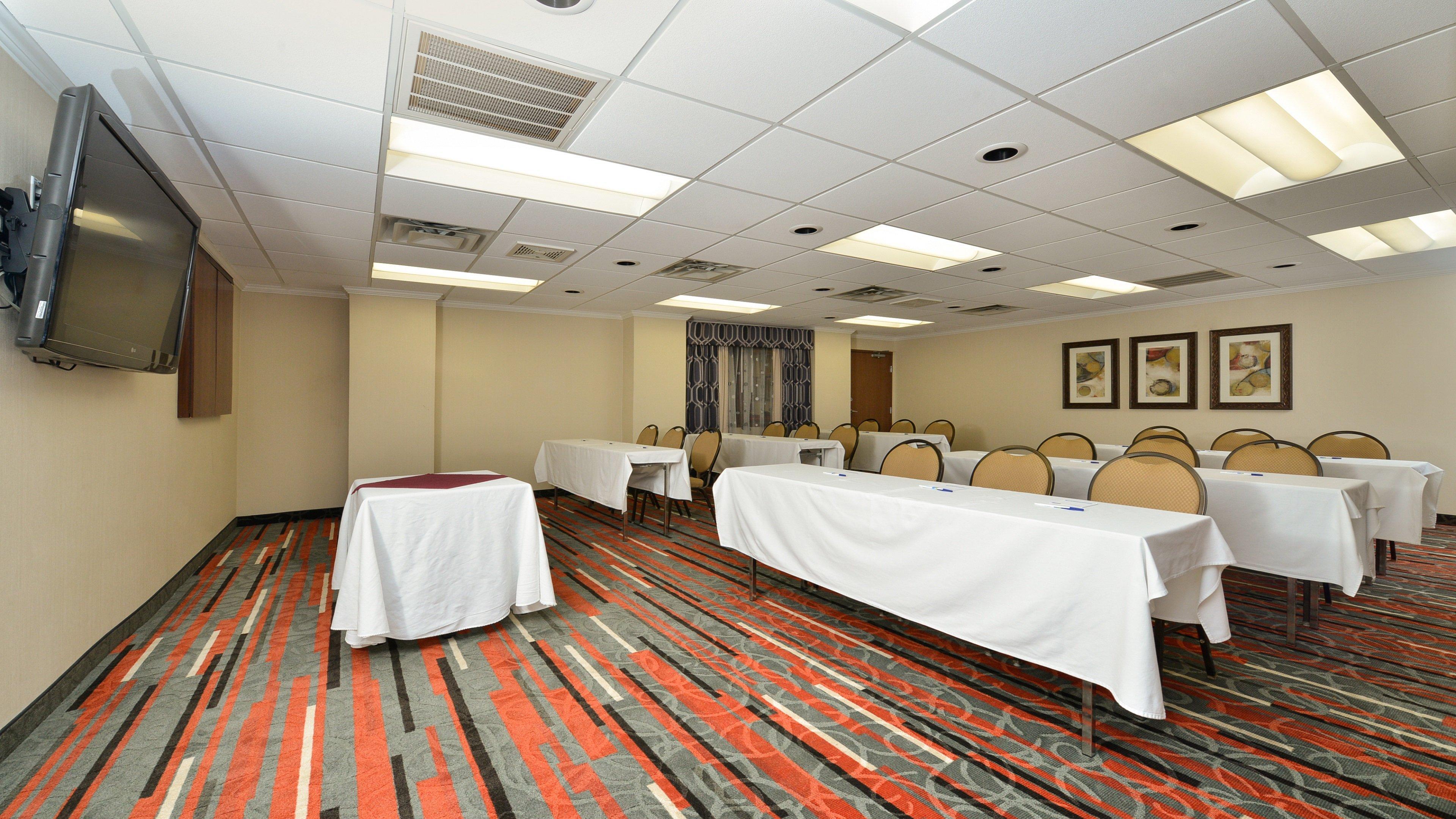 Holiday Inn Express Boston-Milford By Ihg Buitenkant foto