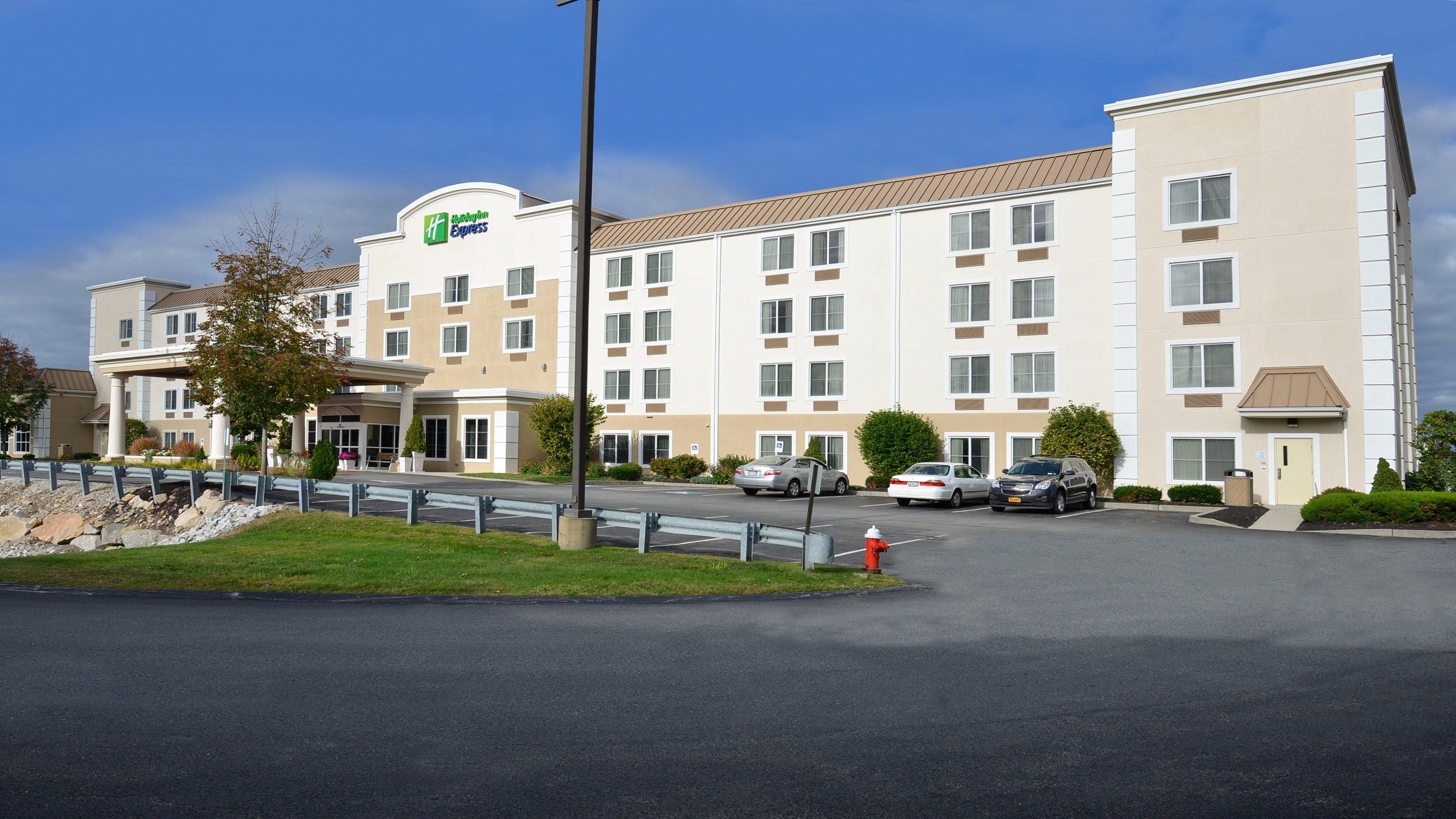Holiday Inn Express Boston/Milford Hotel, An Ihg Hotel Buitenkant foto