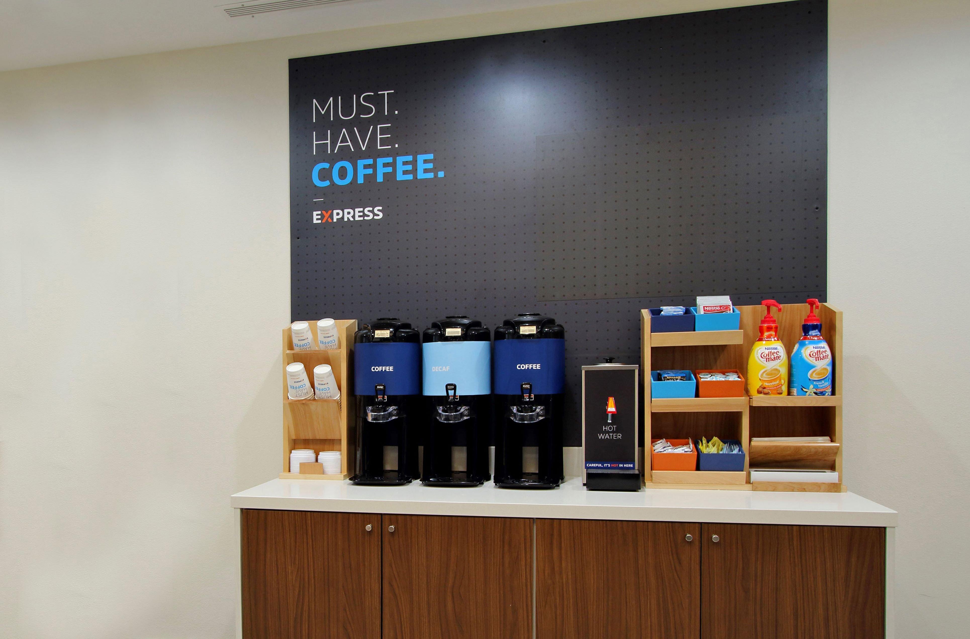 Holiday Inn Express Boston-Milford By Ihg Buitenkant foto