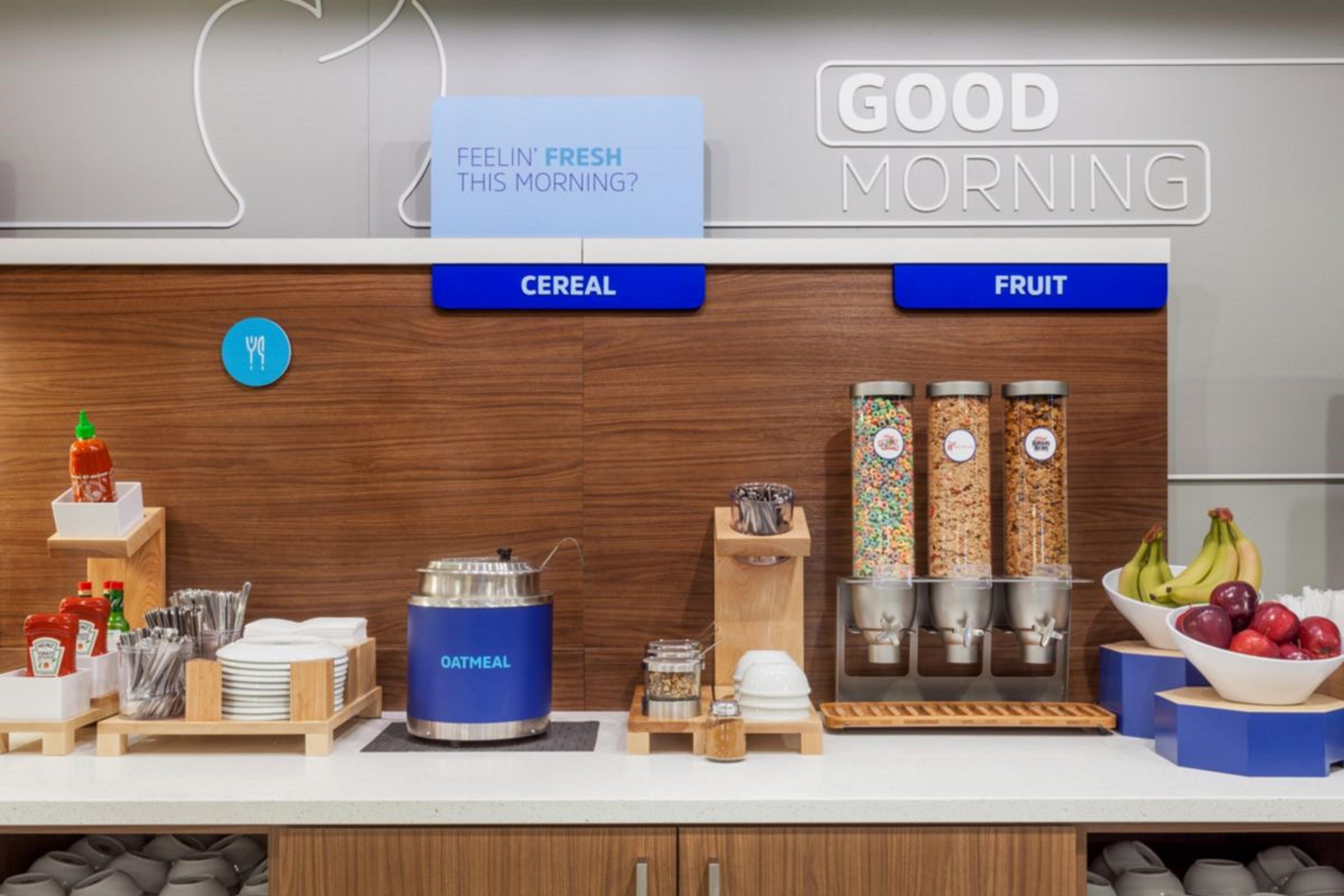 Holiday Inn Express Boston-Milford By Ihg Buitenkant foto