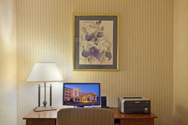 Holiday Inn Express Boston-Milford By Ihg Faciliteiten foto