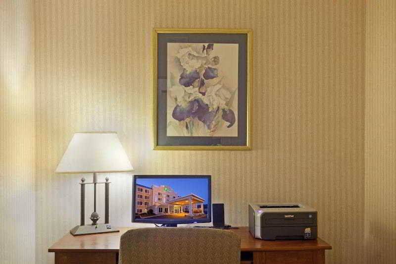 Holiday Inn Express Boston/Milford Hotel, An Ihg Hotel Faciliteiten foto